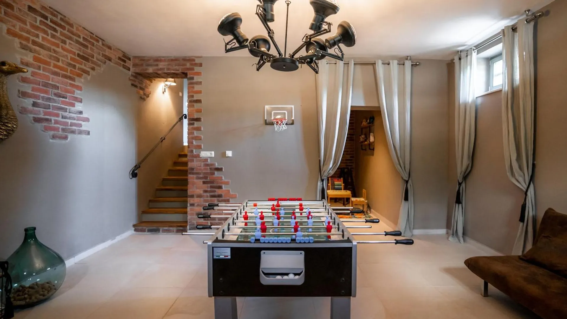 Villa Moonlight 2 For 12 Persons Near Porec With Private Heated Pool - 45 M2 & Playground Visnjan